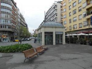 Estació FGC de Sant Gervasi i Plaça Molina